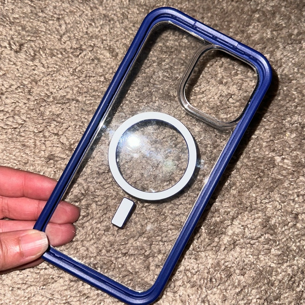 Otterbox iPhone Pro max 13 MagSafe case